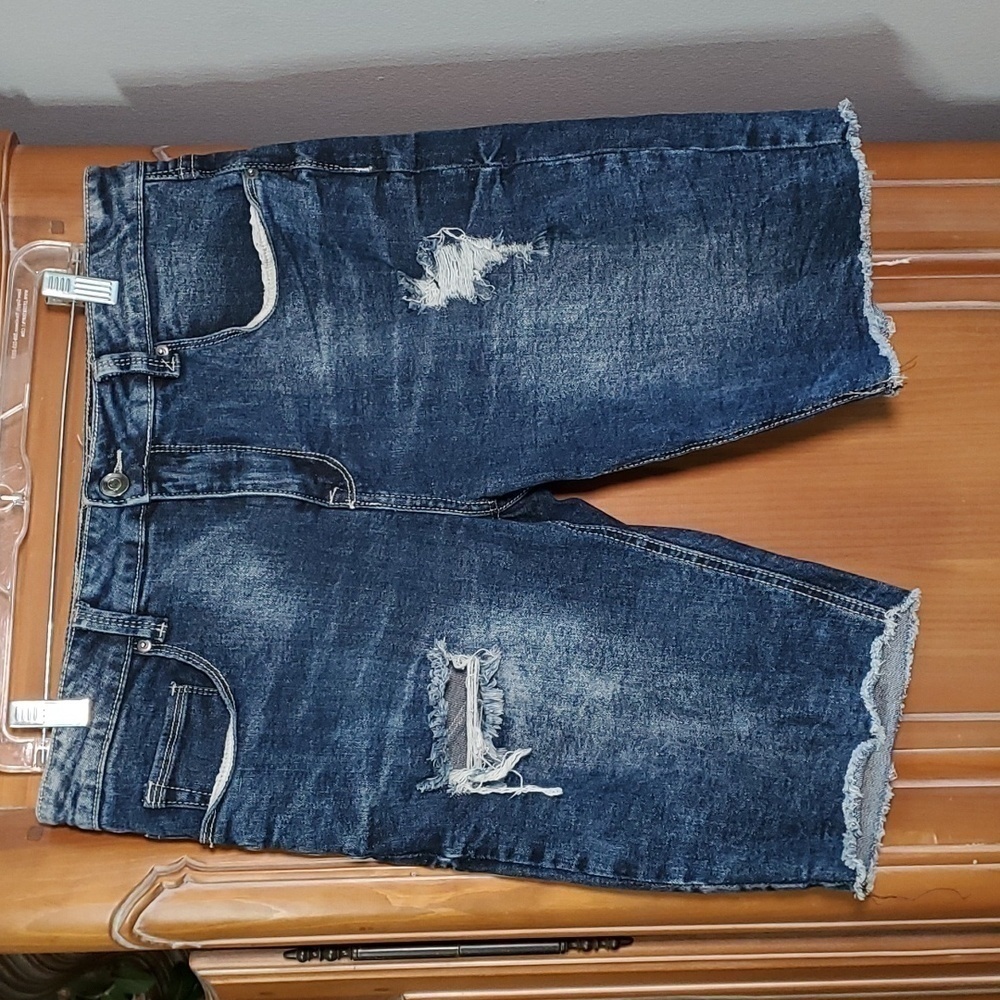 Cj Black distressed blue jeans men's shorts. Size 34 inseam is 11" Stretch denim